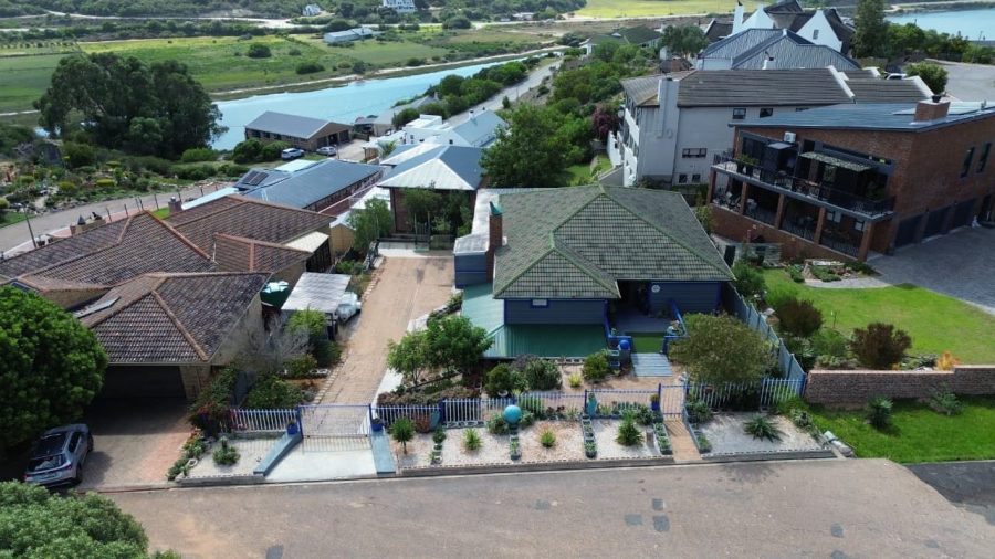 3 Bedroom Property for Sale in Stilbaai Wes Western Cape